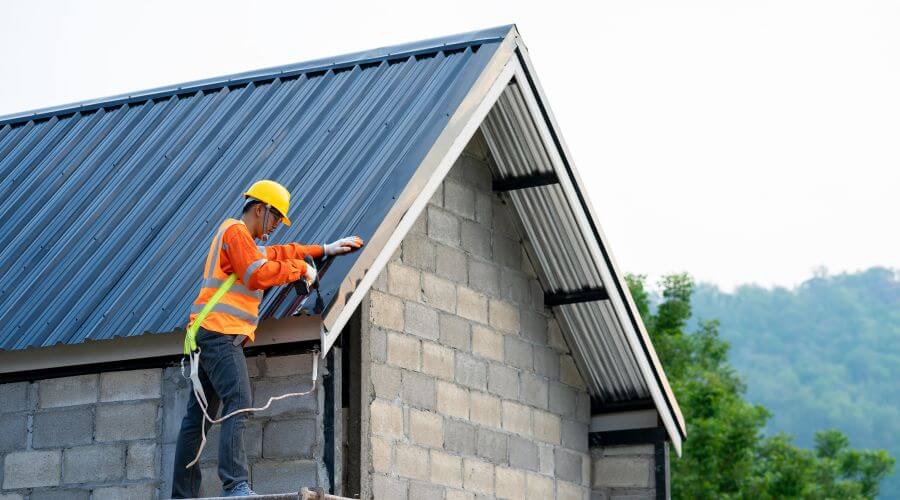 Expert top industrial roofings services in Pettus, TX